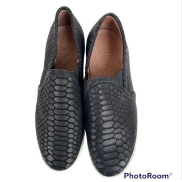 Joie Kidmore Slip on Sneaker Black Snake Pattern 35 - Picture 2 of 8